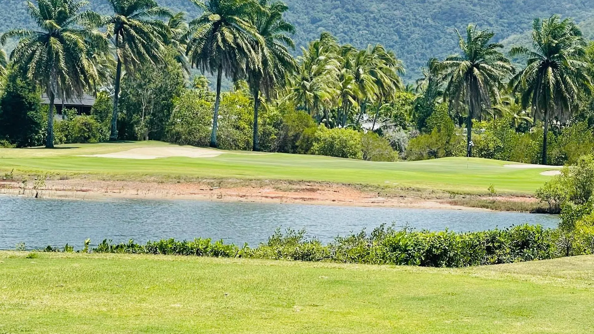 Lagoon Swimout Absolute Pool Front - Slice Of Paradise - Sea Temple Pt Douglas Port Douglas